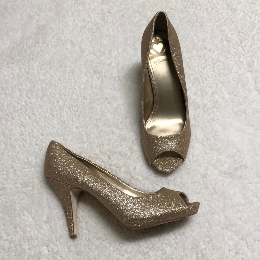 ✨Golden Heels✨